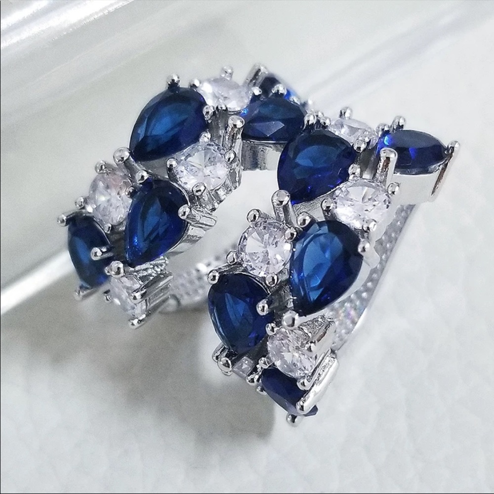 NEW 925 STERLING SILVER DIAMOND EARRINGS - Picture 2 of 3